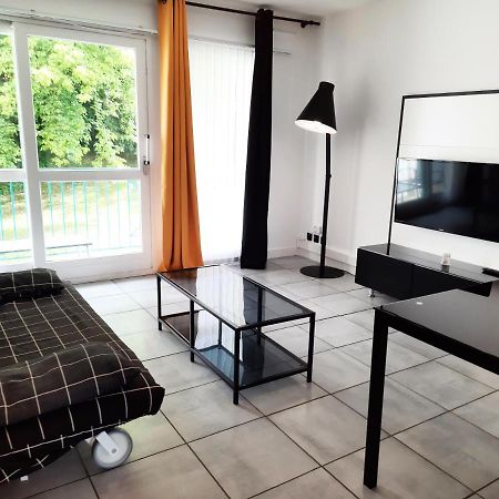La Poterie - Appartement Avec Balcon Et Parking Prive Quimper Exterior photo