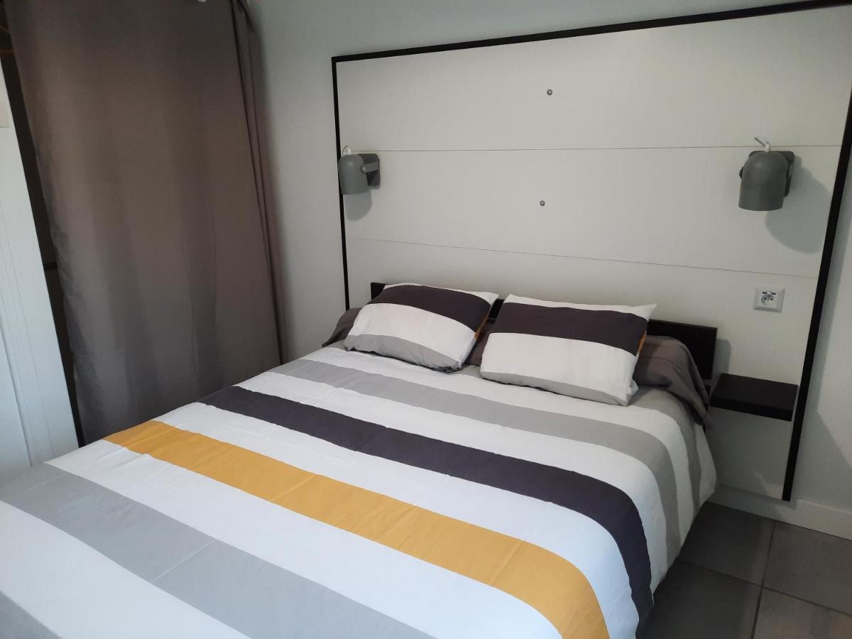 La Poterie - Appartement Avec Balcon Et Parking Prive Quimper Exterior photo