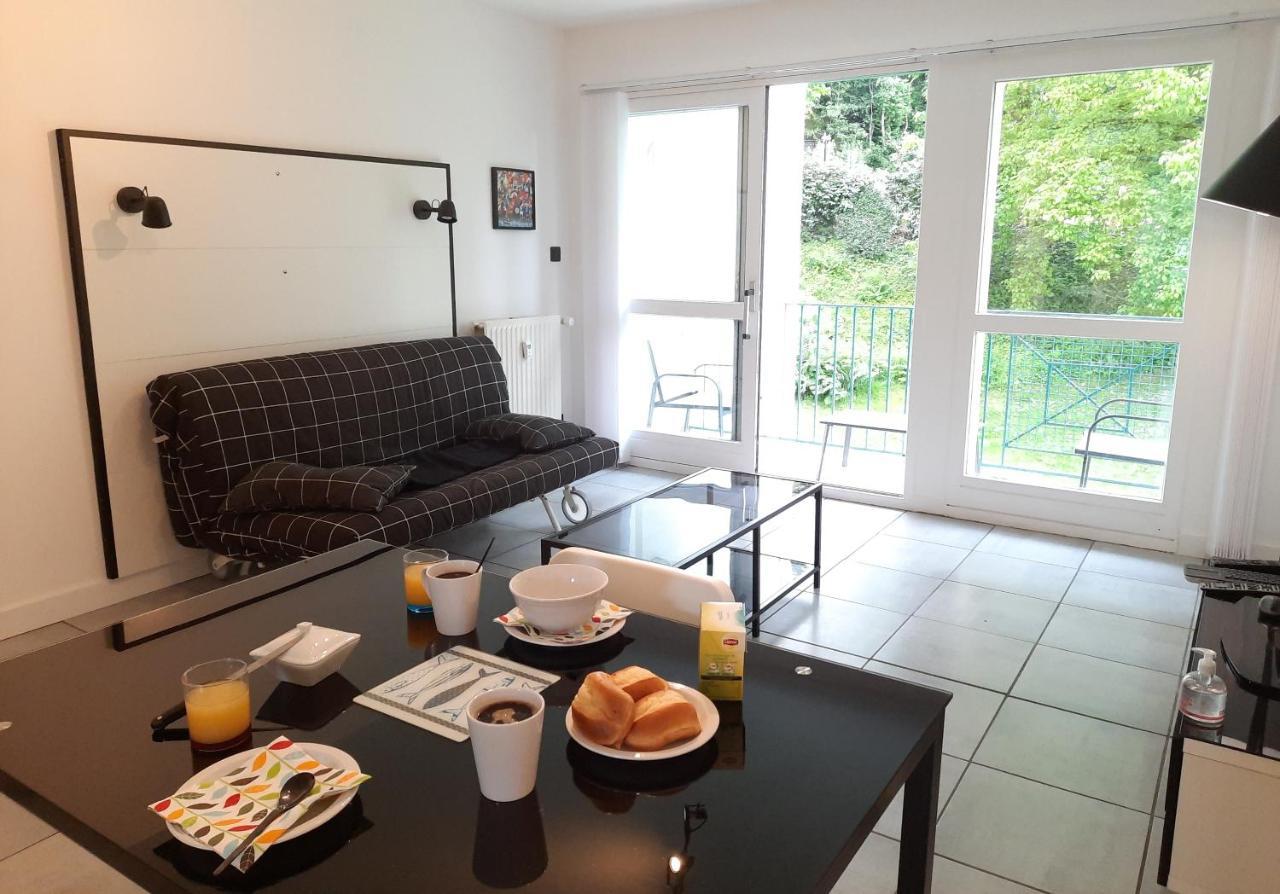 La Poterie - Appartement Avec Balcon Et Parking Prive Quimper Exterior photo